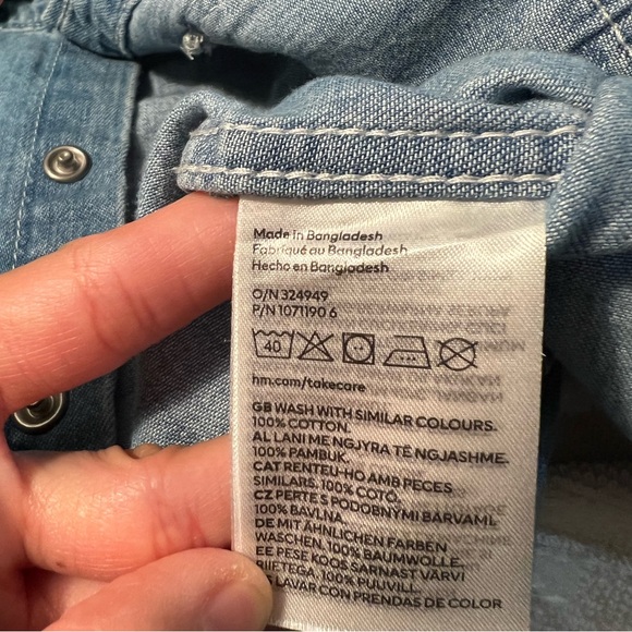 Denim shirt Button down US 2T - Picture 3 of 3